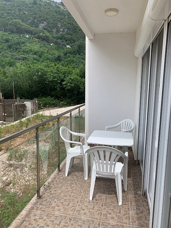 A furnished apartment in Sutomore 